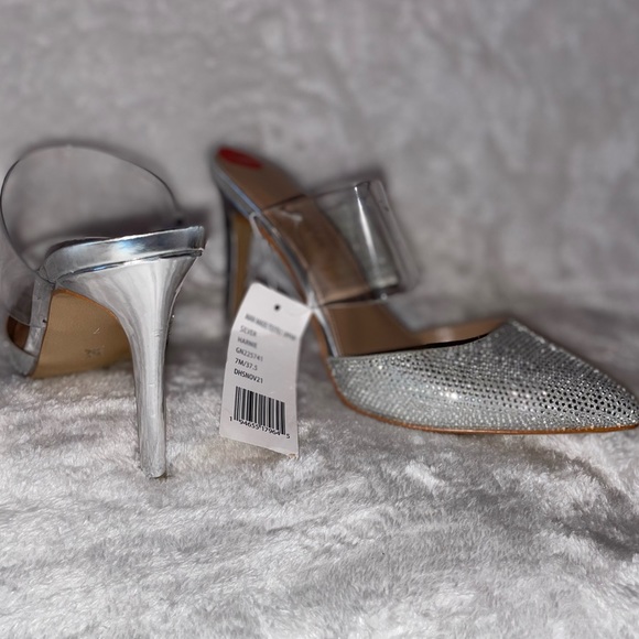 STUNNING BLING BCBG SILVER GLITTER WITH CLEAR RHINESTONES HIGH HEEL SHOES NWOT - Picture 16 of 16